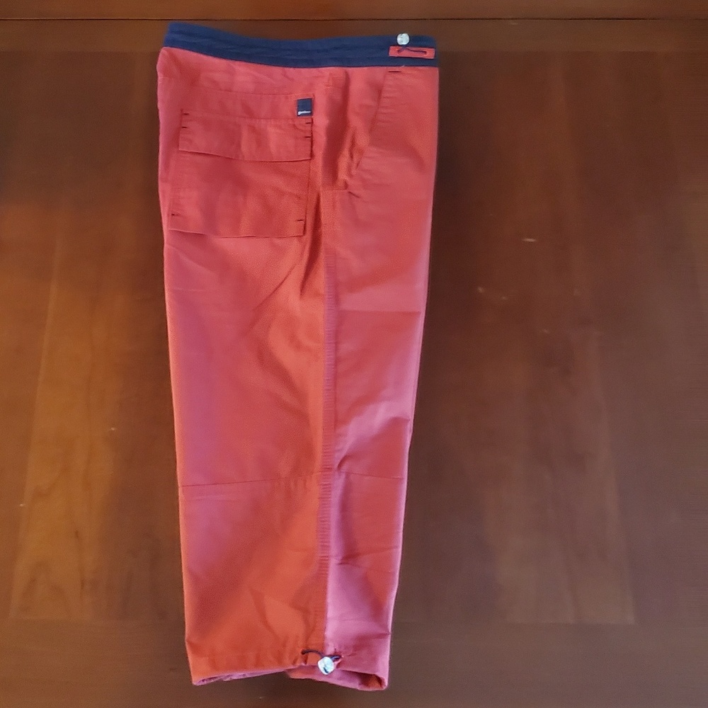 Gardeur Mens shorts are size 36 US